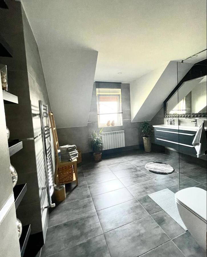 U Gosi Zator Villa Luaran gambar